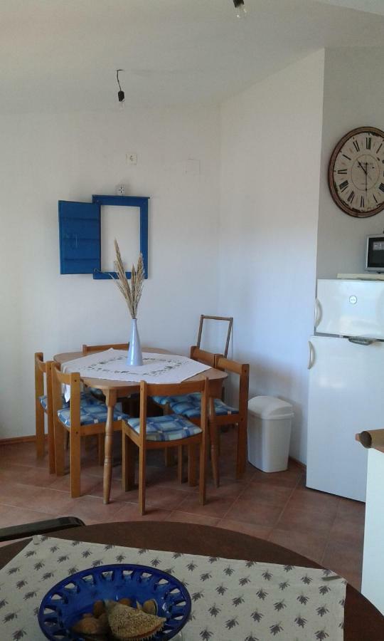 Apartmani Sikic Metajna Exterior photo